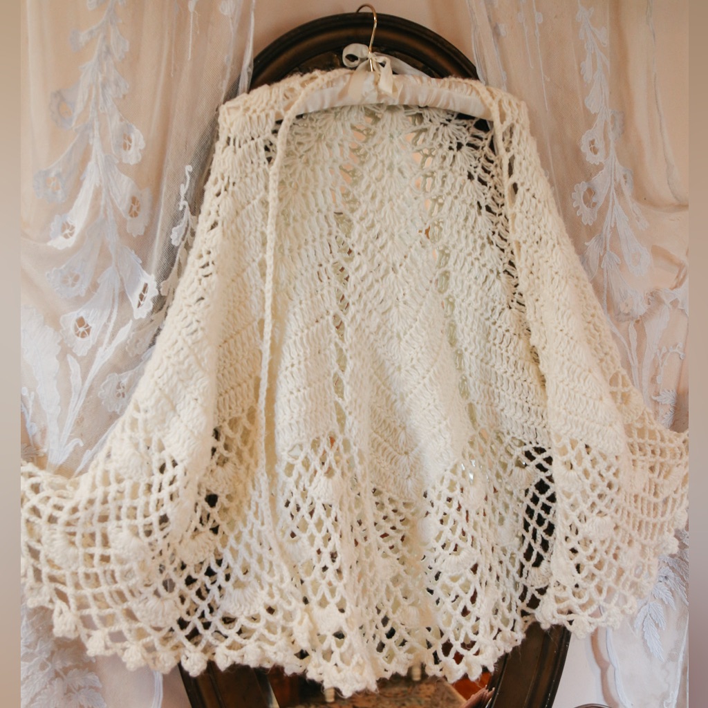 Vintage Cream Crochet Shawl